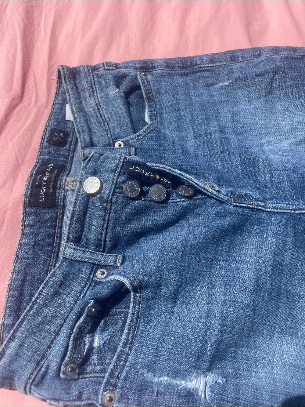 Lucky Brand Medium Blue Button-Fly Cropped Jeans Size 6 - Picture 7 of 9